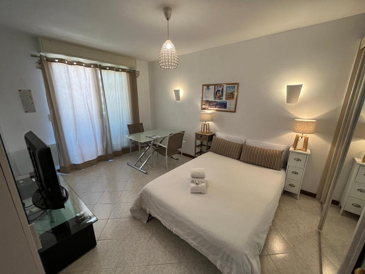 Studio 28 M2 Au Calme A Mentone Esterno foto